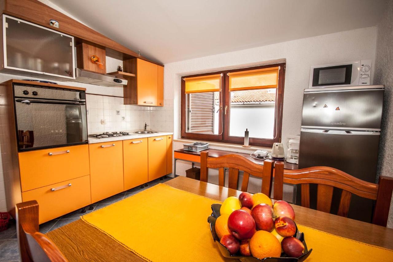 באסקה Apartments Mikulina מראה חיצוני תמונה