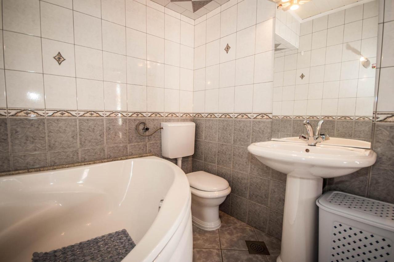 באסקה Apartments Mikulina מראה חיצוני תמונה