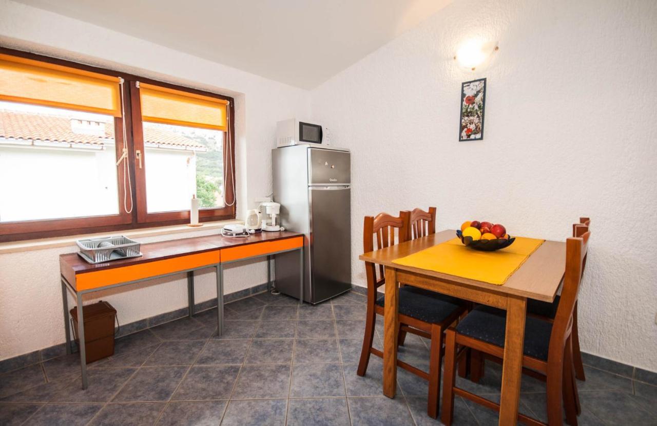 באסקה Apartments Mikulina מראה חיצוני תמונה