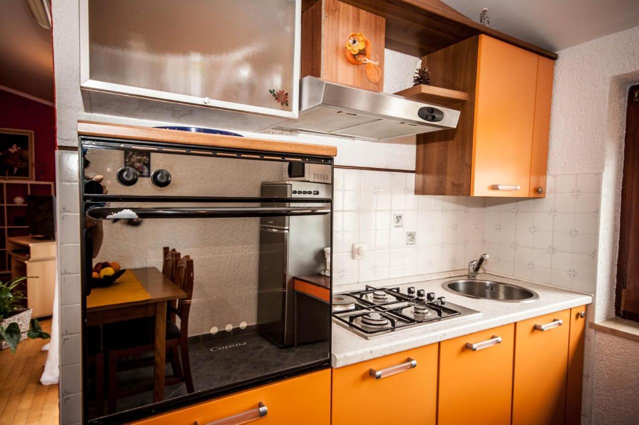 באסקה Apartments Mikulina מראה חיצוני תמונה