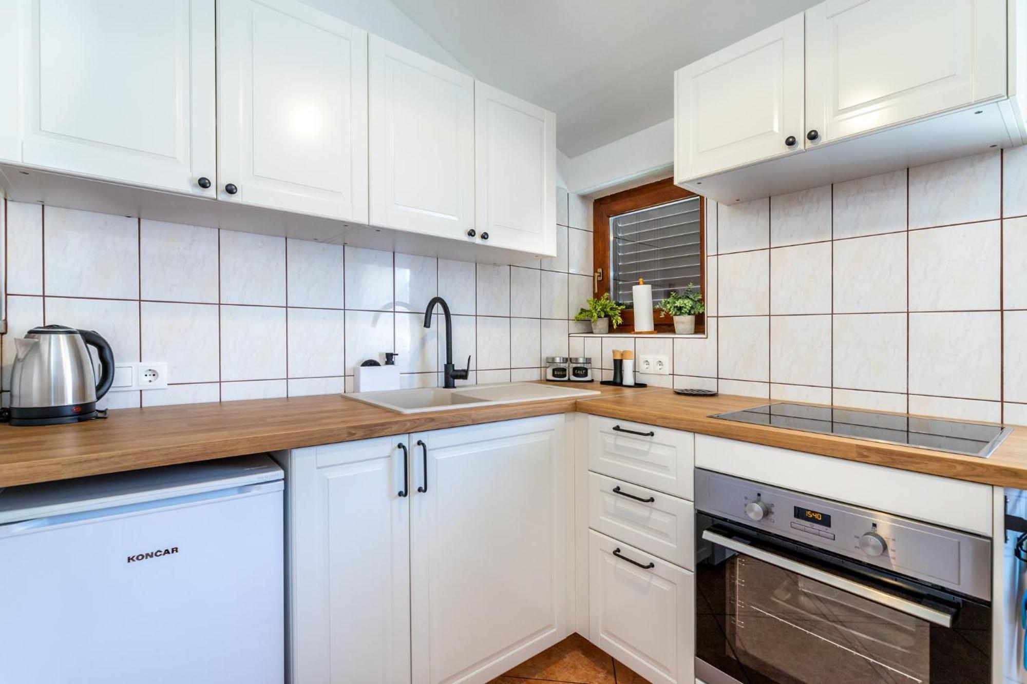 באסקה Apartments Mikulina מראה חיצוני תמונה
