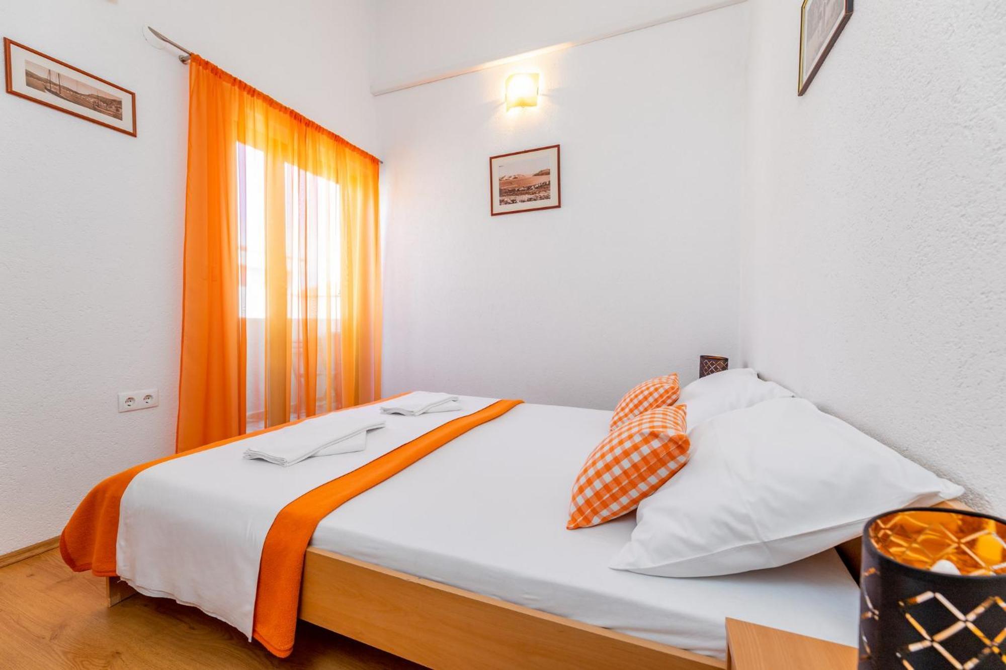 באסקה Apartments Mikulina מראה חיצוני תמונה