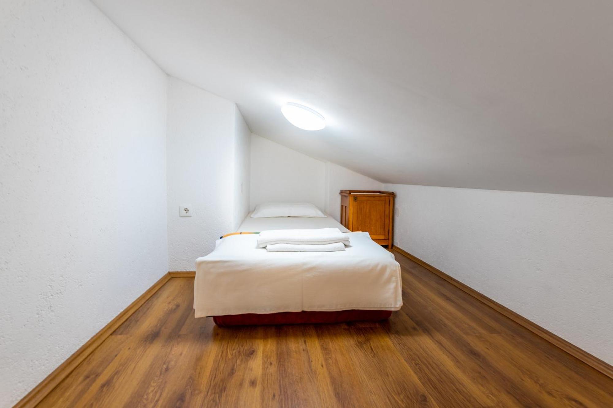 באסקה Apartments Mikulina מראה חיצוני תמונה