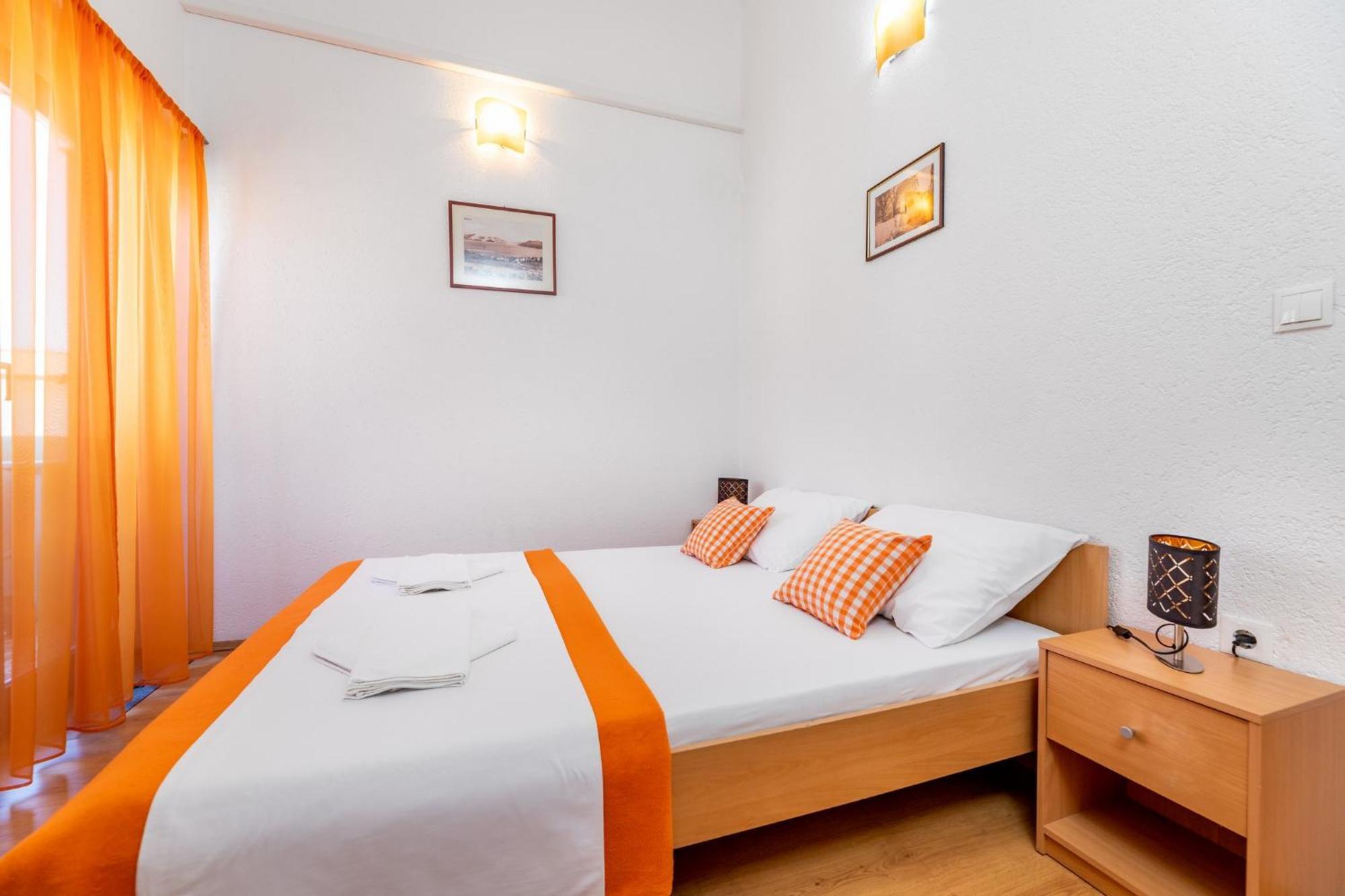 באסקה Apartments Mikulina מראה חיצוני תמונה